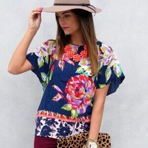 Anthropologie MAEVE Gardenia Floral Silk Top Size 4 Short Flutter Sleeve Blue  S